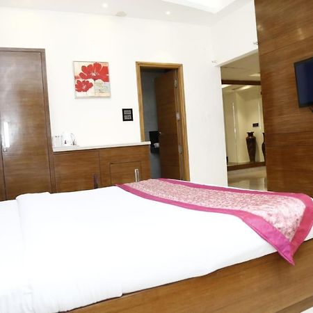 Hotel Pacific Roorkee Exterior foto