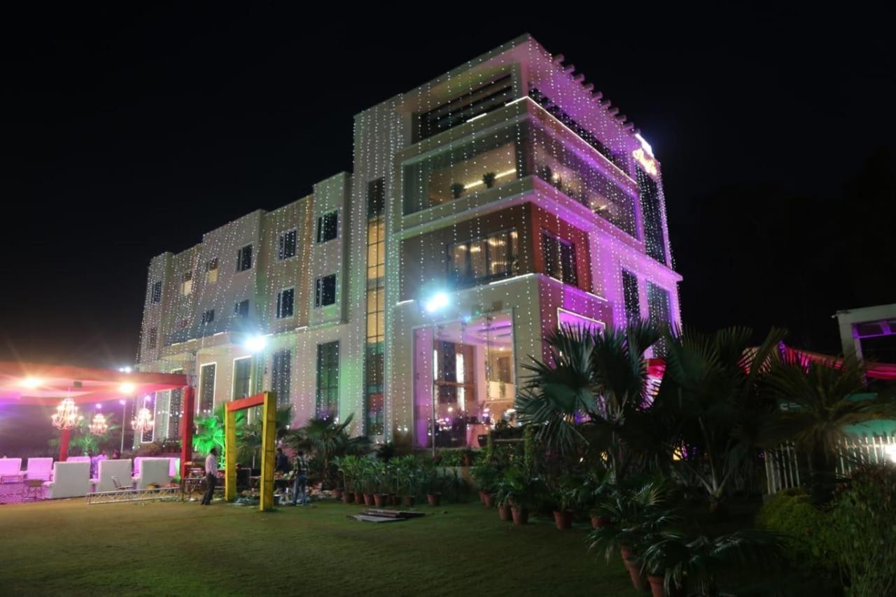 Hotel Pacific Roorkee Exterior foto